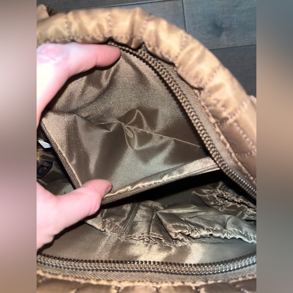 Lug Puddle Jumper Quilted Nylon Carry-on, shoulder bag - Picture 9 of 16